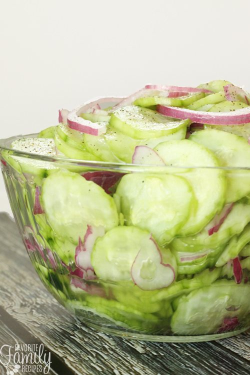 Easy Vinegar Marinated Cucumbers (Cucumber Salad)