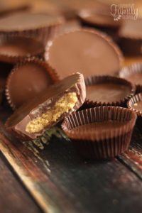 15 minute Homemade Reese's Peanut Butter Cups