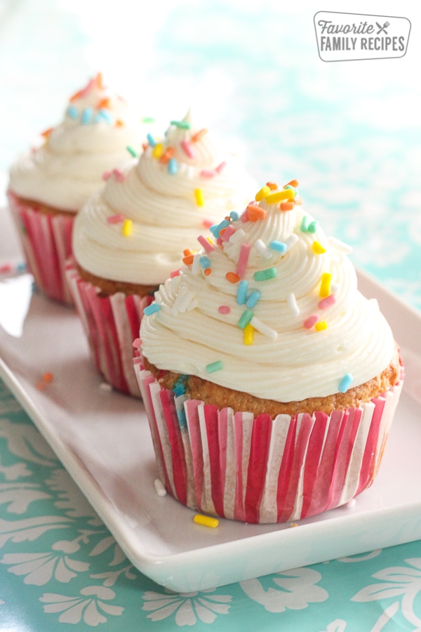 Happy New Year Round Cake & Cupcakes | DecoPac