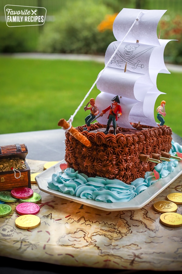 Coolest Ski Boat Cake