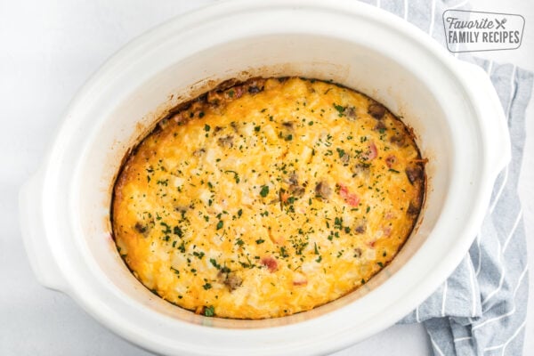 Crock Pot Breakfast Casserole Cooks Overnight Favorite Family Recipes