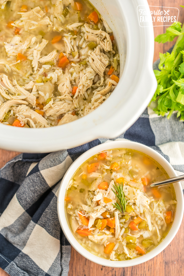 https://www.favfamilyrecipes.com/wp-content/uploads/2021/02/Slow-Cooker-Chicken-and-Rice-Soup-8.jpg