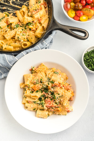 Baked Feta Pasta (the VIRAL TikTok tomato feta pasta recipe)