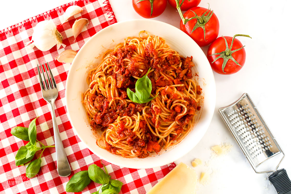 Authentic Italian Spaghetti (Recipe straight from Italy!)
