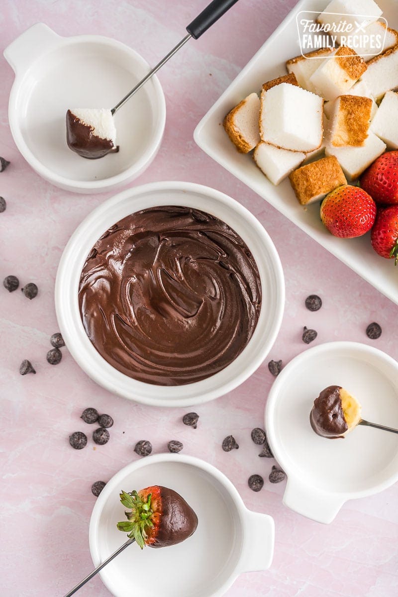 Chocolate and Marshmallow Fluff Fondue for the Little Dipper