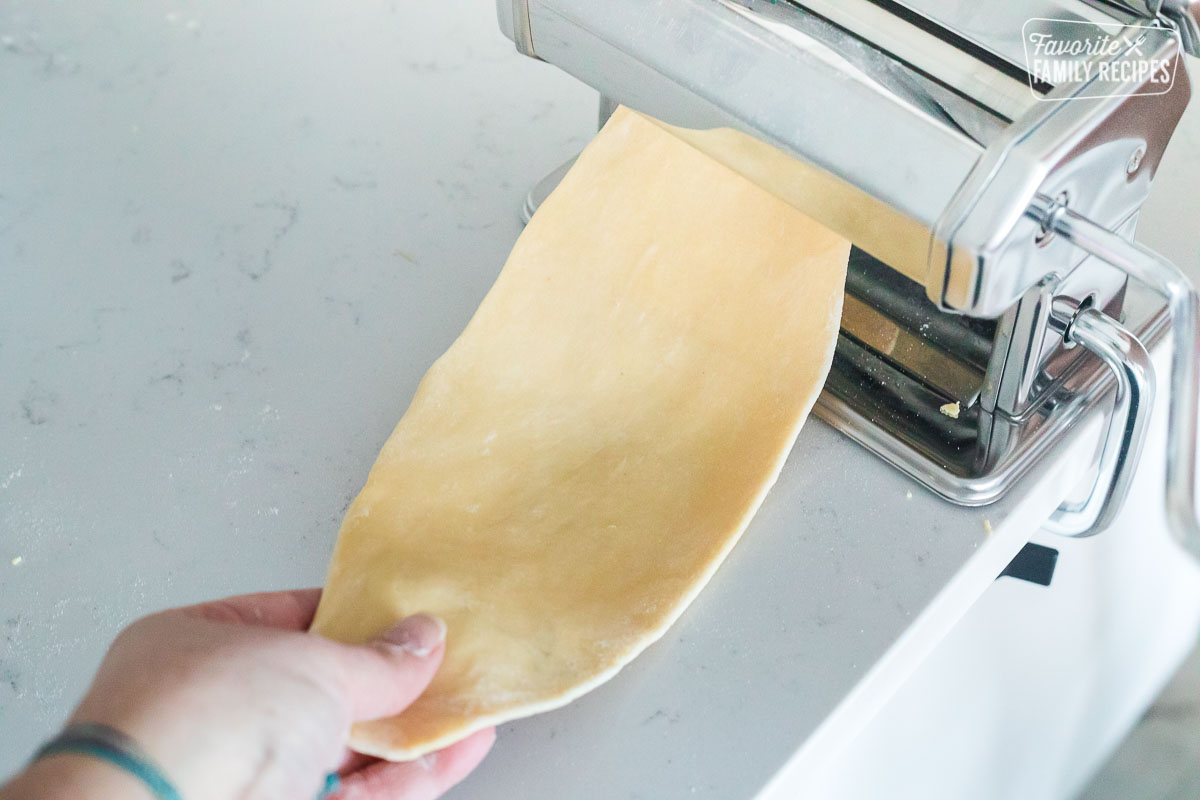 https://www.favfamilyrecipes.com/wp-content/uploads/2022/04/How-To-Make-Homemade-Pasta-6.jpg