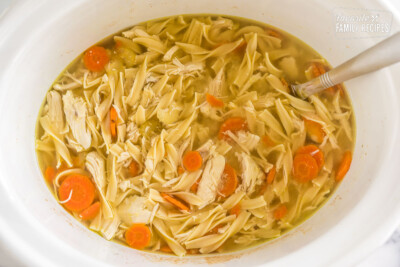 Easy Crockpot Chicken Noodle Soup