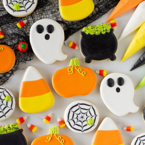 HALLOWEEN Cookies - Frankenstein - Ghosts - Pumpkin - Witch - Caldron - Candy Corn - Spider Web - Black Cat - store Party Favors - Scary Cookies