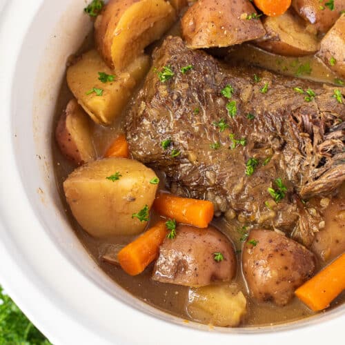 https://www.favfamilyrecipes.com/wp-content/uploads/2023/05/Fork-shredding-Crockpot-Roast-Beef-500x500.jpg