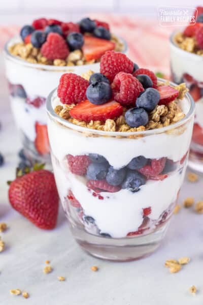 Yogurt Parfaits (Make Ahead Breakfast)