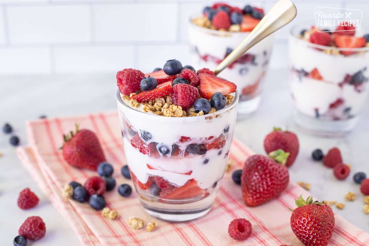 Yogurt Parfaits (Make Ahead Breakfast)