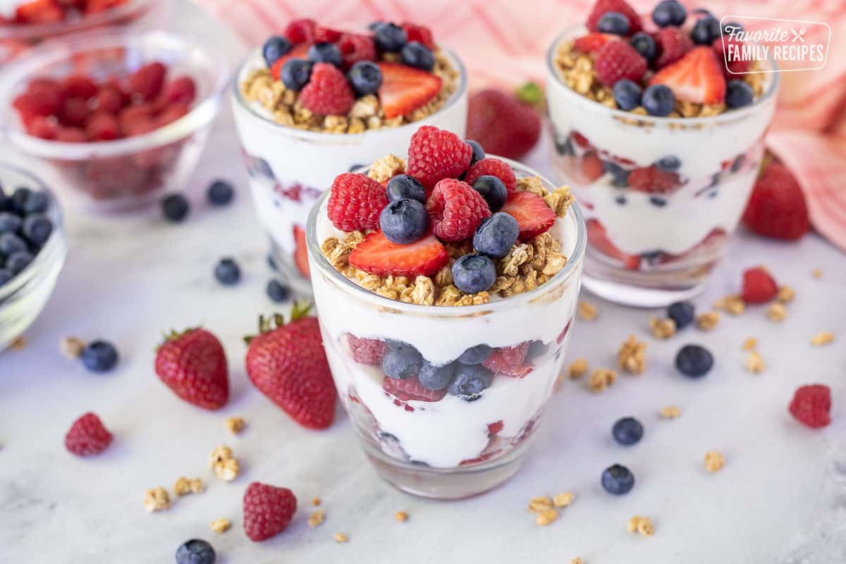Yogurt Parfaits (Make Ahead Breakfast)