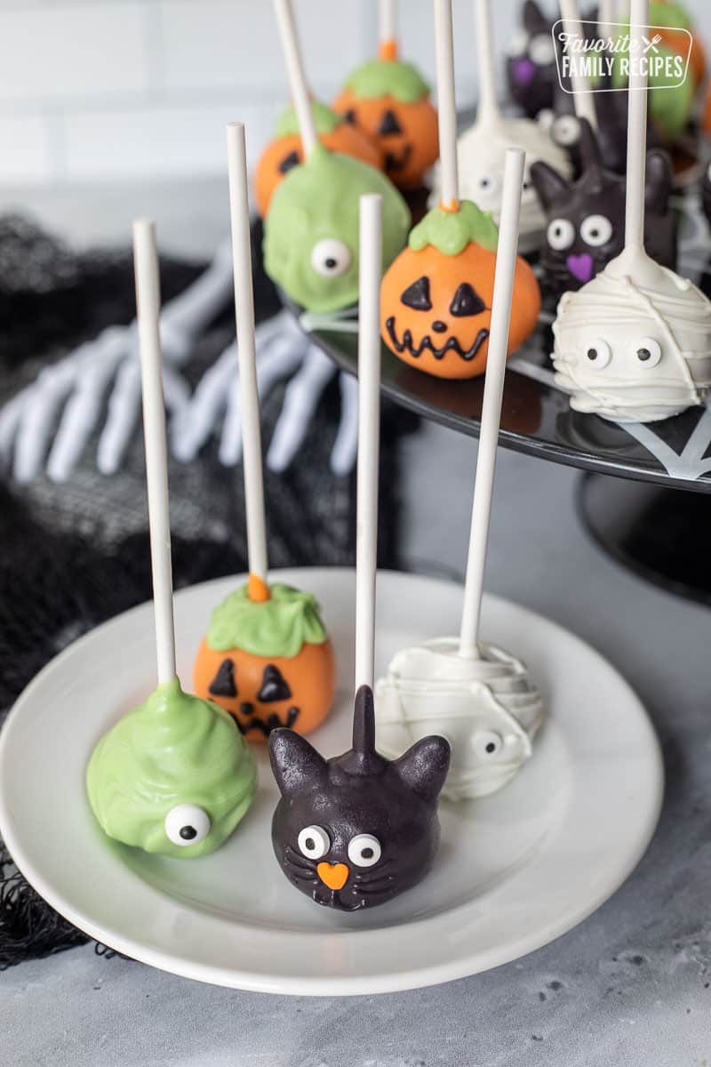 Halloween Cake Pops (4 designs)