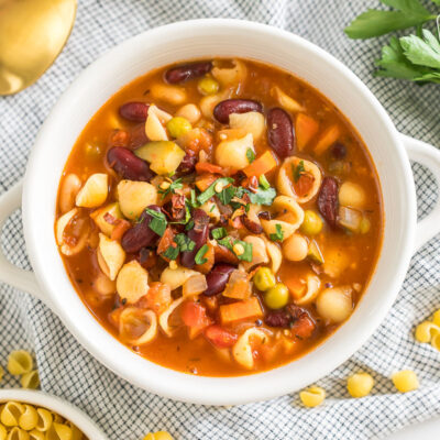 a bowl of Minestrone soup