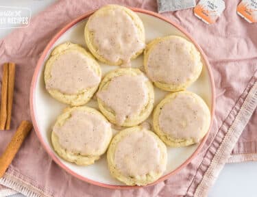 Chai sugar cookies on a plate - recipe from Taylor Swift