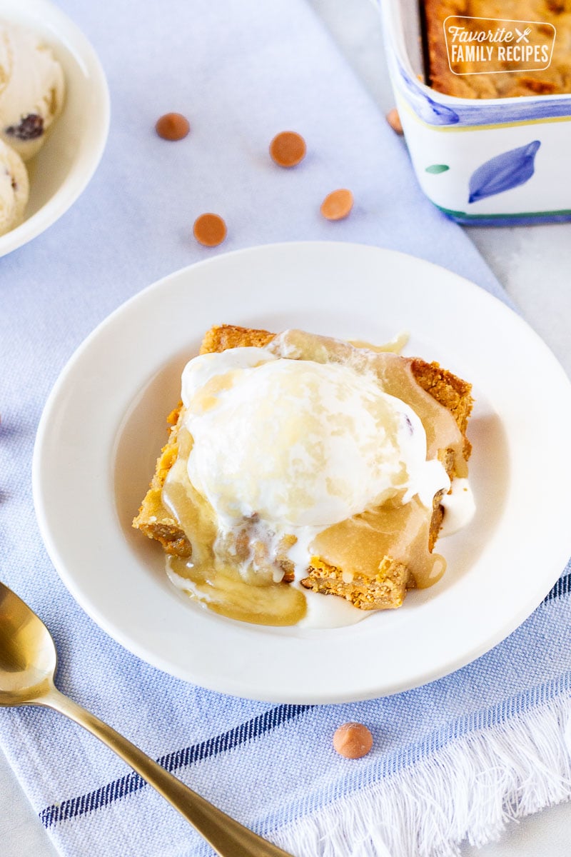 Applebees Maple Butter Blondies with sauce and ice cream.