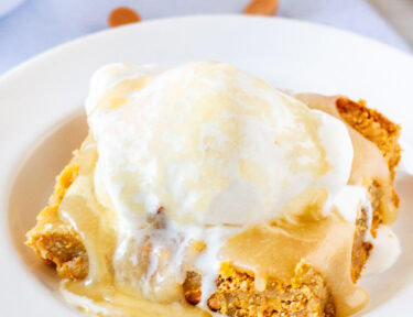 Applebees Maple Butter Blondies with sauce and ice cream.