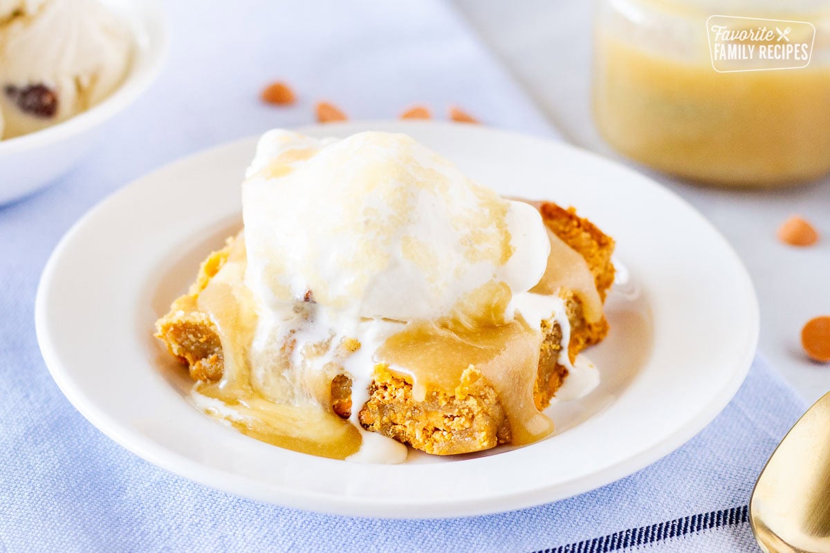 Applebees Maple Butter Blondies with sauce and ice cream.